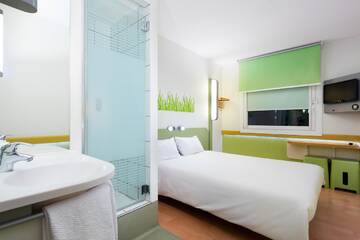 Стандартный двухместный номер с 1 кроватью в Отеле ibis budget Warszawa Reduta
